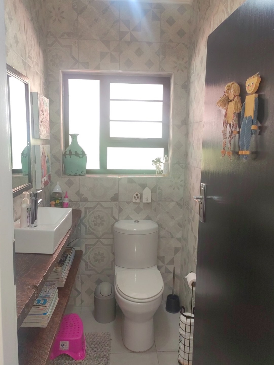 4 Bedroom Property for Sale in Hillcrest Northern Cape